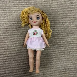 pressman toys walt disney doll 1965 It’s A Small World‎ Holland